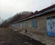 (出售) 臨江交通便利，辦公室設備齊全