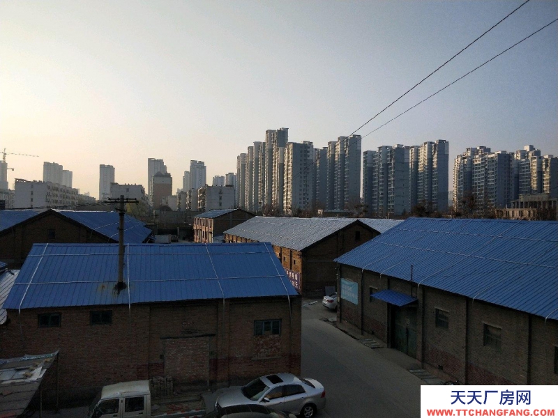 邢臺 橋東區(qū) (出租) 市中心位置，交通便利，可進13米大車，24小時紅外線監(jiān)控。