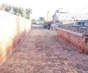 (出租)洮北新四中北民樂村(糧庫后院 廠房 3000平米