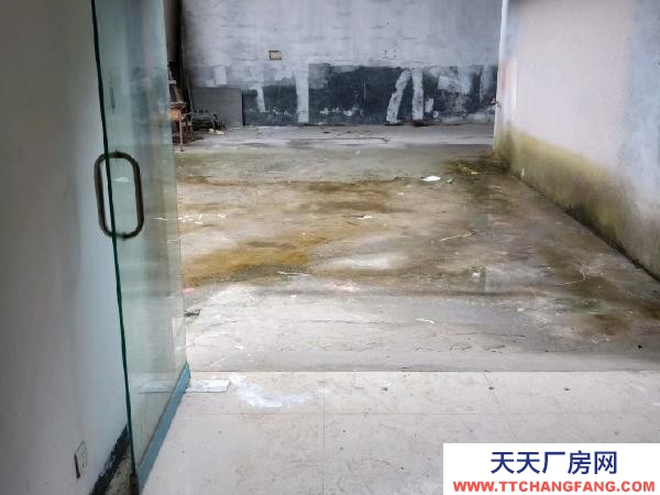 郴州市桂陽區 火田加油站旁郴桂大道旁邊 倉庫 120平米