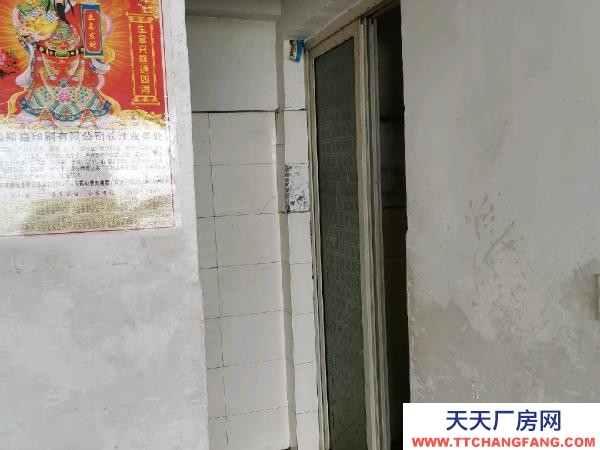 郴州市資興區 臨街，主干道附近，出行便利。