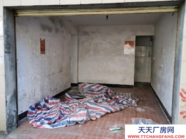 郴州市資興區 臨街，主干道附近，出行便利。