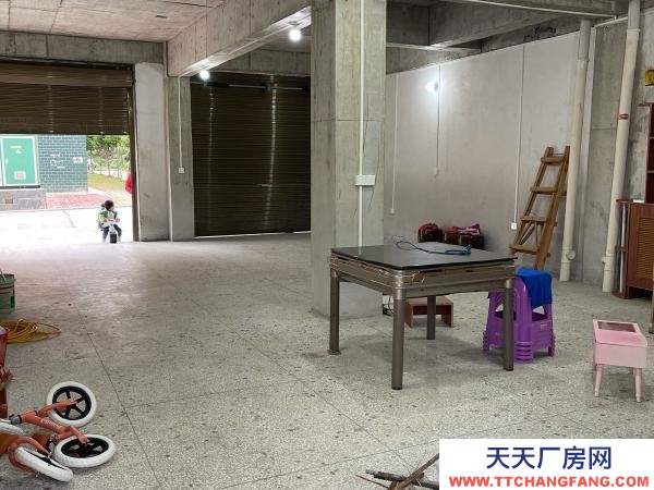 郴州市資興區 巴香驢火鍋旁倉庫出租