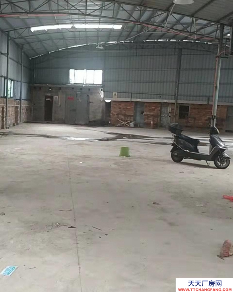 (出租) 廠房建筑面積1500平米，有空曠廠房，有住宿