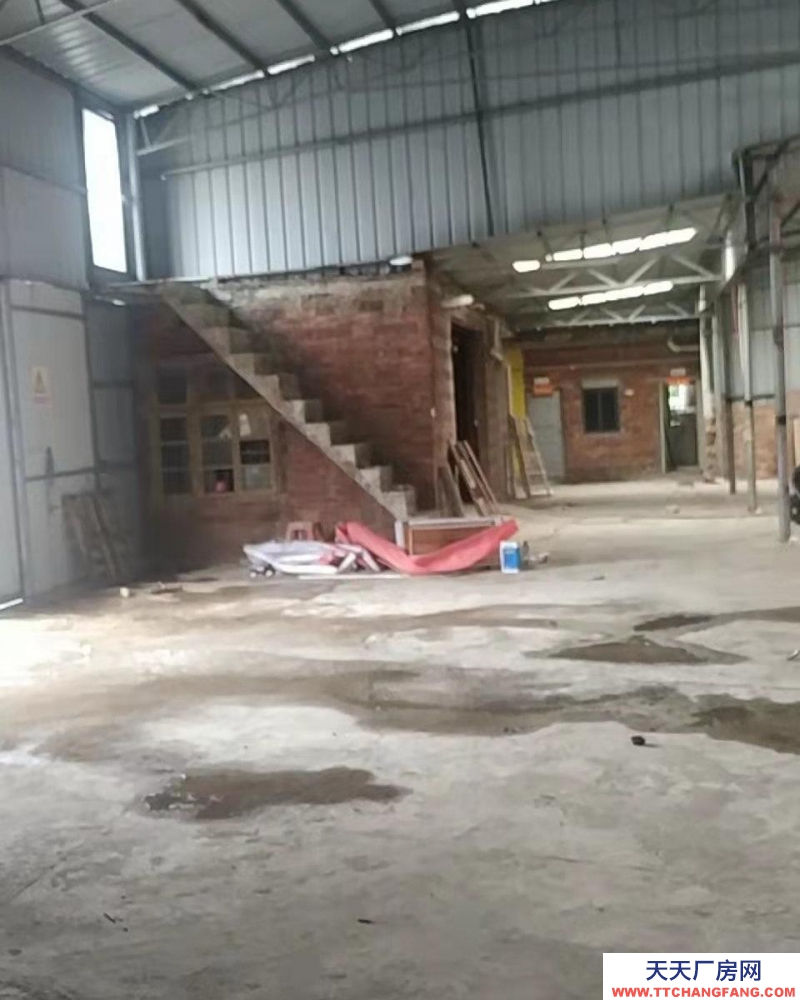 (出租) 廠房建筑面積1500平米，有空曠廠房，有住宿