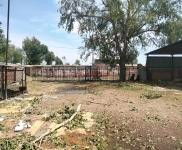 (出租) 白城交通方便，有辦公室，住房，三相電，場地，公路邊