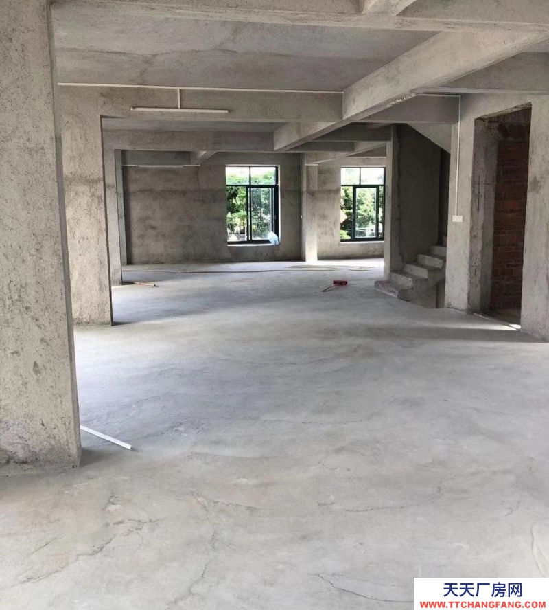 (出租) 湛江遂溪整棟出租可作倉(cāng)庫(kù)廠房或店鋪公司都可,樓層高有電梯井門(mén)面寬敞