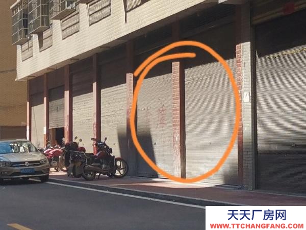 懷化市溆浦區 一樓雙門面，交通便利，可做倉庫，加工等。