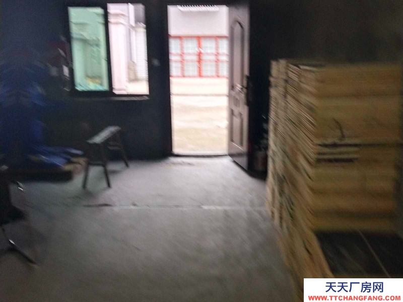 (出租) 淘寶小廠房，200平，設備齊全，扎釘機縫紉機裁布機