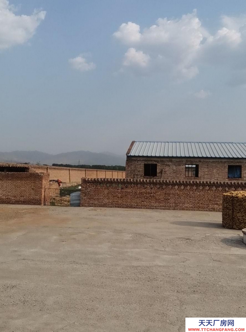 (出售) 本養殖園區，5個大圈，可養殖牛，豬，羊等一切家畜牲