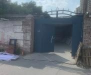 (出租) 華龍房屋大，干凈，大車可以進去