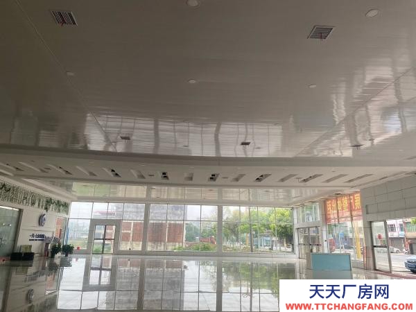 永州市祁陽區物資倉庫 地理位置優越，交通便利，車輛停放方便。