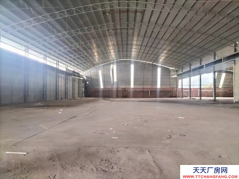 (出租) 梅州梅江新縣城700平方，拖頭可到，無柱方正，任何行業均可