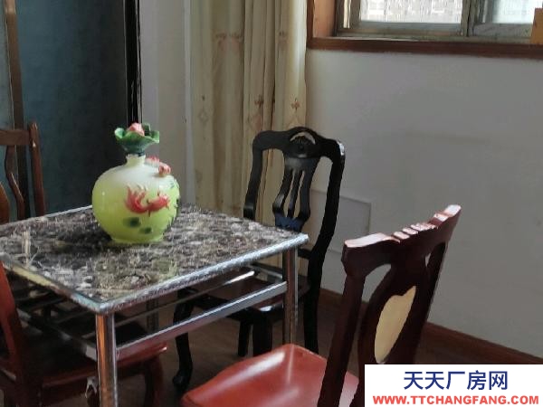 婁底市婁星物資倉庫 現租送二個月，一室一廳出租拎包入住