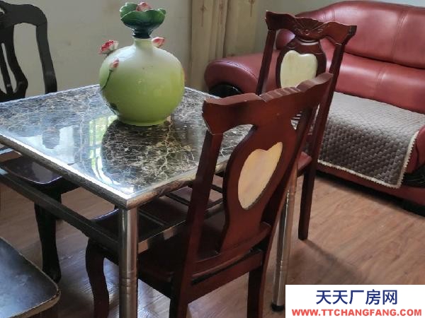 婁底市婁星物資倉庫 現租送二個月，一室一廳出租拎包入住