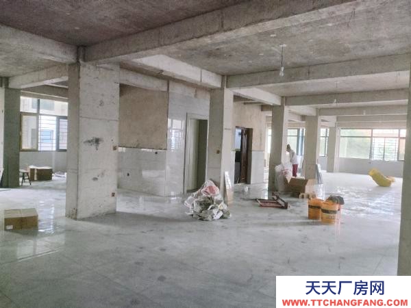 婁底市婁星物資倉(cāng)庫(kù) 樂(lè)坪西街加氣站四層電梯實(shí)測(cè)開(kāi)車市中心6房租可面議