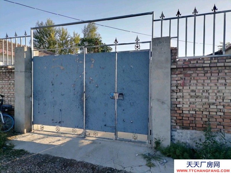 張家口 橋東 茶飲料廠房(出租) 獨院，三相電噪音梢大可接收，場地寬闊