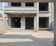 (出租) 出租河南省周口西華縣檢察院南城關(guān)鎮(zhèn)中學(xué)后獨(dú)院兩層新建樓房