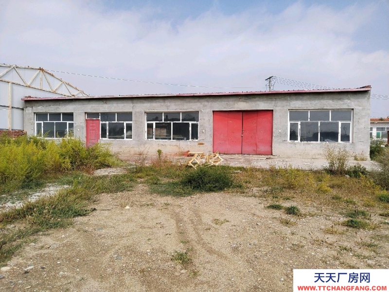 (出租) 新城1000平米機加工廠大院，200平米廠房，三間西房，大車進出方便