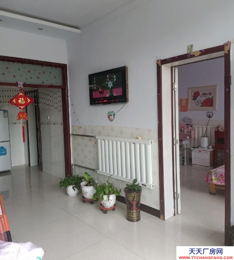 張家口 橋東食醋廠房 (出售) 低價出售一畝院6間房8米入深，南邊彩鋼房，上下水，