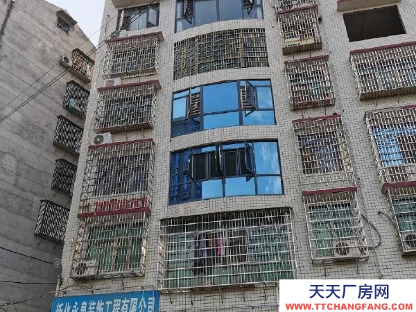 婁底市新化物資倉庫 獅子山公園農(nóng)豐碼頭隆豐煙酒行旁邊，可做倉庫