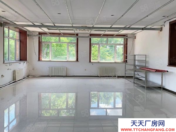 呼蘭房主直租 呼蘭獨門獨院廠房倉庫配二層小樓出租