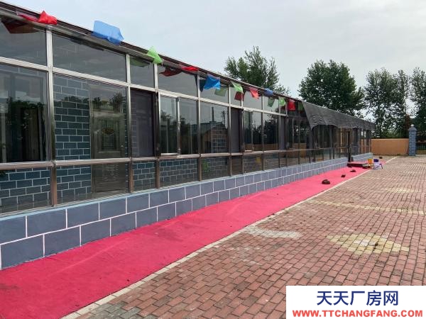 呼蘭房屋兩棟面積380平米裝飾整潔干凈，院落綠化完整餐飲行業(yè)