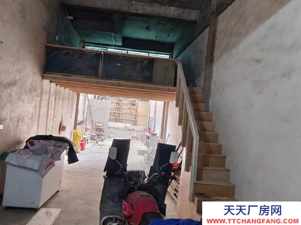 婁底市漣源物資倉庫 可做倉庫，可做住房，停車方便。