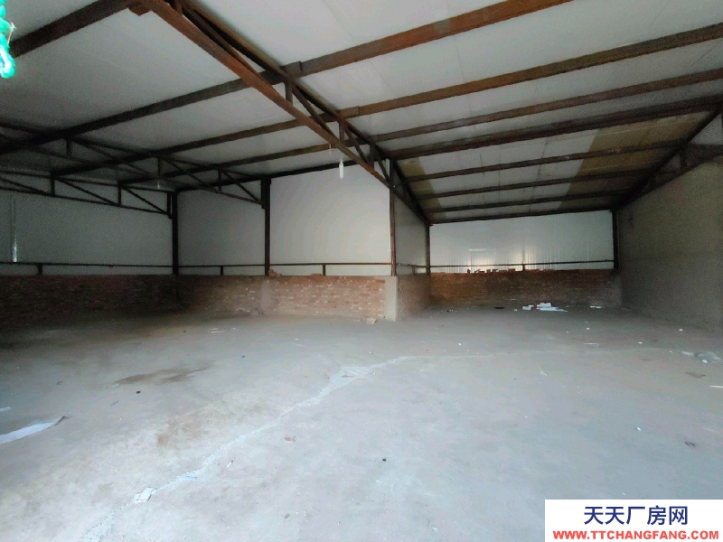 (出租) 有三相電可做廠房，可進(jìn)大車(chē)。