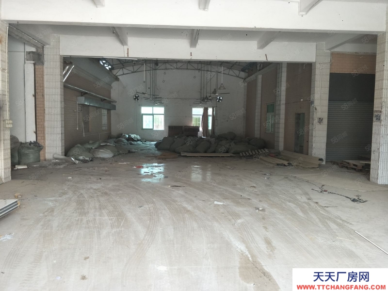 (出租) 汕尾城區(qū)標(biāo)準(zhǔn)廠房建筑物2萬平方，食堂，宿舍，總場地9萬平方可做學(xué)校、物流