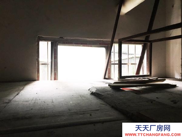 湘西市吉首物資倉庫 出入方便、可停車、水電齊全、衛(wèi)生間、廚房