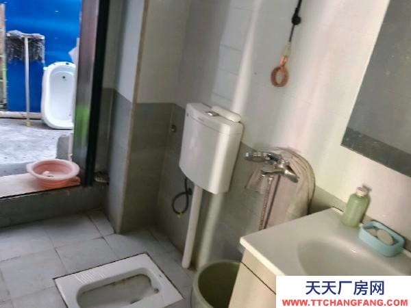 湘西市吉首物資倉(cāng)庫(kù) 出租倉(cāng)庫(kù),可做作坊,能進(jìn)大貨車