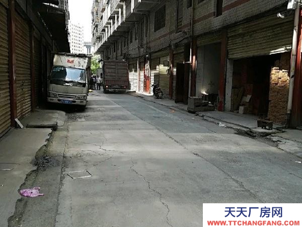 湘西市吉首物資倉庫 民營小區倉庫出租！交通方便！