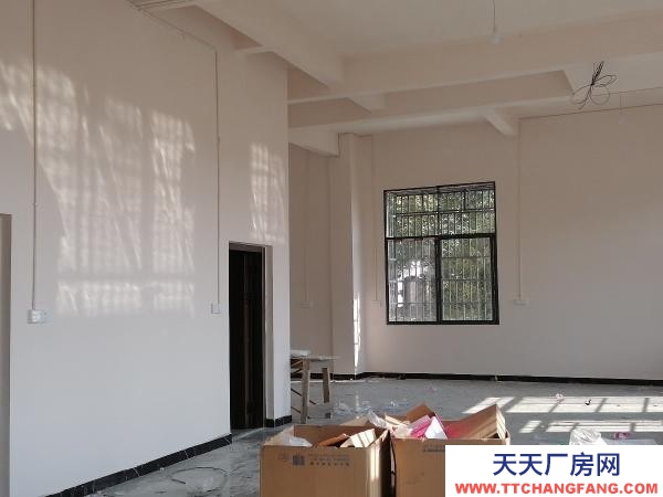 湘西市龍山肉制品廠房 有停車場,可做廠房,培訓班,網吧,倉庫等