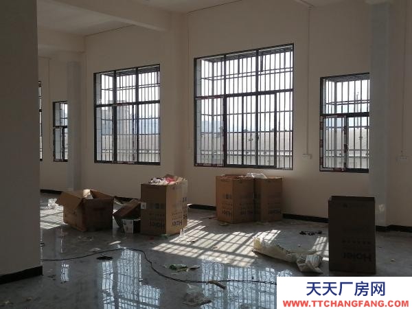 湘西市龍山肉制品廠房 有停車場,可做廠房,培訓班,網吧,倉庫等