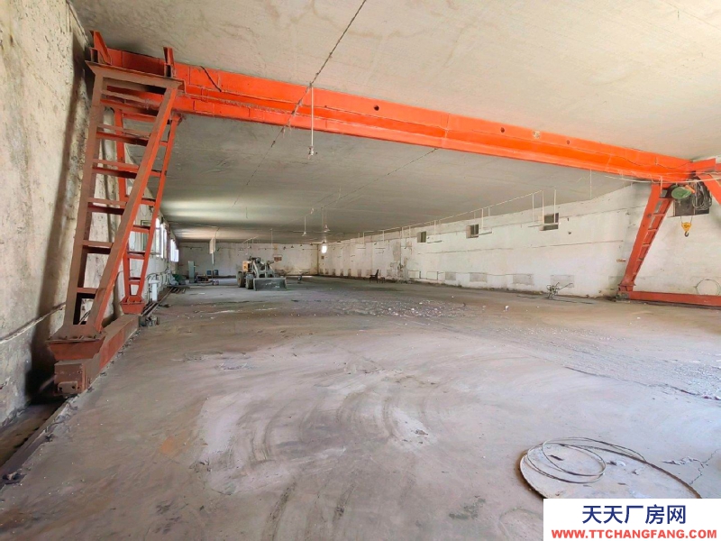 (出租) 土默特左旗呼市西三環(huán)旁，物流交通方便