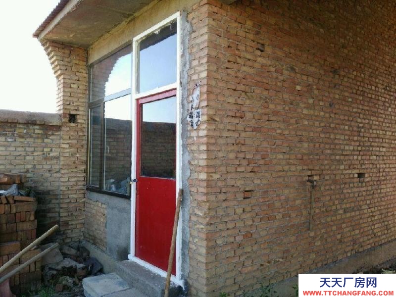 (出租) 土默特左旗養(yǎng)殖場低價(jià)出租察素齊鎮(zhèn)瓦窯村新建大院