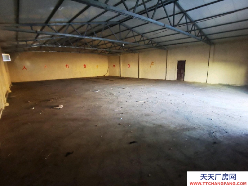 (出租) 武川飼料加工廠 交通方便，出行方便。