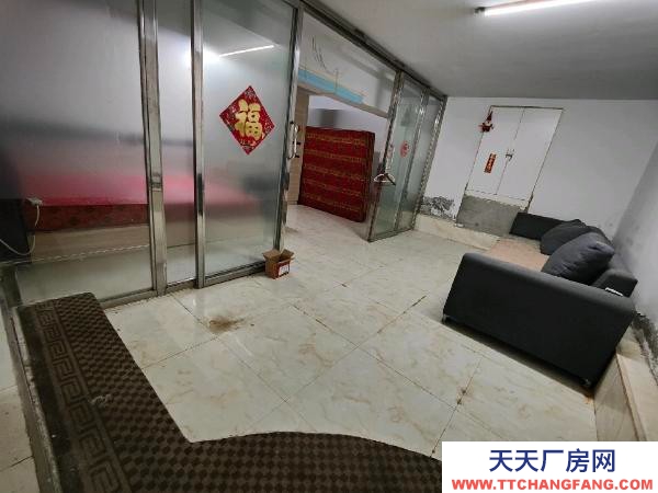 雙城區(qū)鑫晟家園一號(hào)樓地下室，可放貨人，年付3500