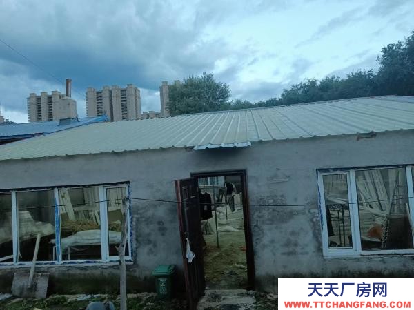 五常市內(nèi)，三個(gè)庫(kù)房出租