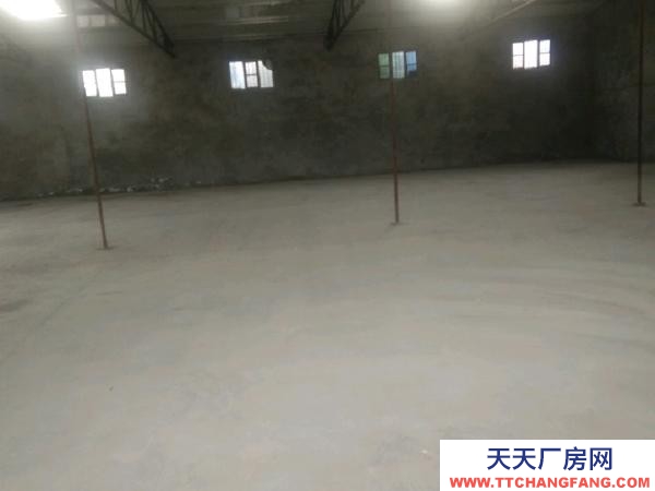 銀川市興慶肉制品廠房 五百平米庫房帶5間住房水電齊全整體出租，房租可議