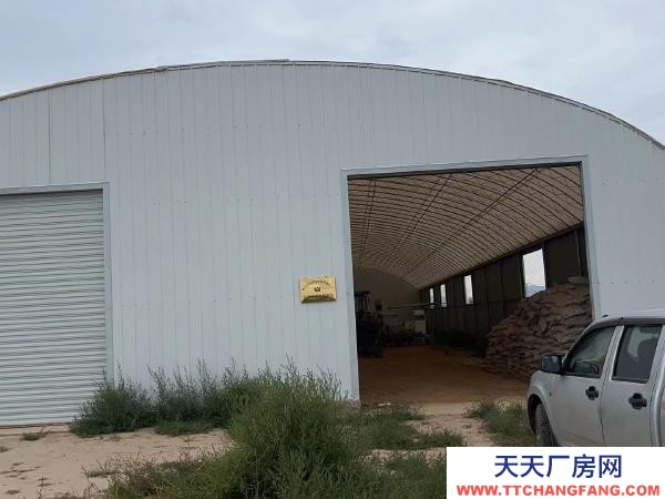 銀川市興慶機加工廠房 水電齊全 交通方便 高度 寬度16m 長度90m