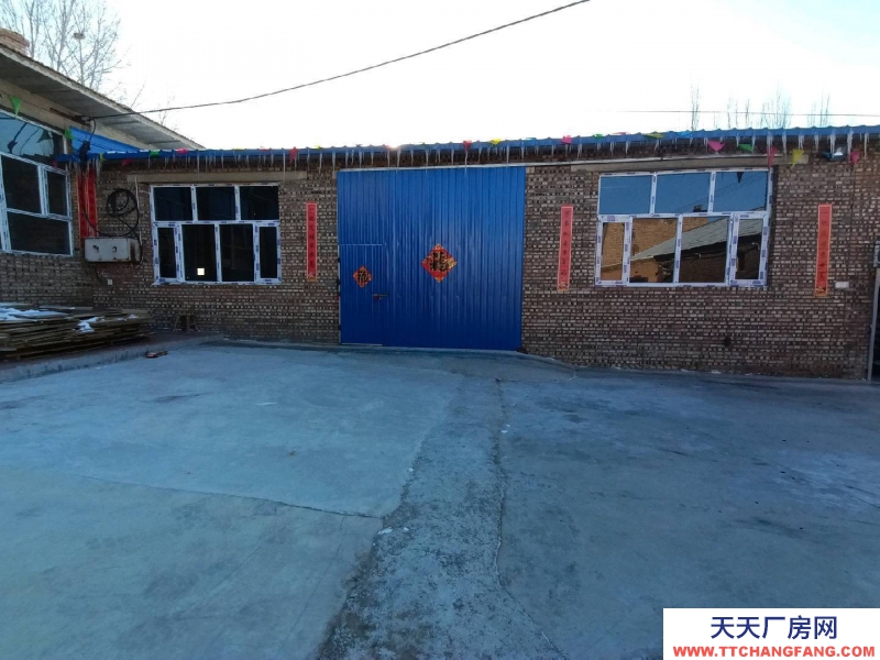 張家口 萬全  (出租) 進出方便，有上下水，有三相電，有意者聯系