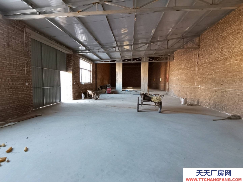 張家口 萬全  (出租) 進出方便，有上下水，有三相電，有意者聯系