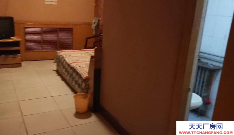 張家口 懷來 (出租) 出租北山公園附近大院一處,平房四十多間。大小車出入方便。