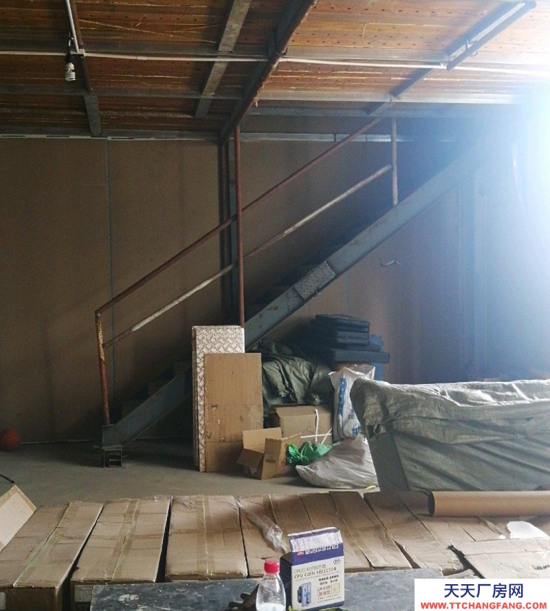 張家口 懷來 (出租) 可分租，地里位置優(yōu)越，小間帶閣樓