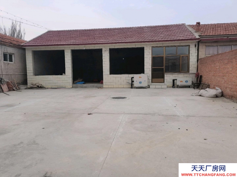 張家口 懷來 (出租) 可以做倉庫，小型加工廠，水電齊全，地面平整。取暖方便。