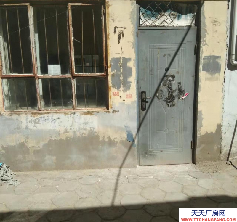 (出租) 包頭可以住，也可以做庫房，帶電暖，