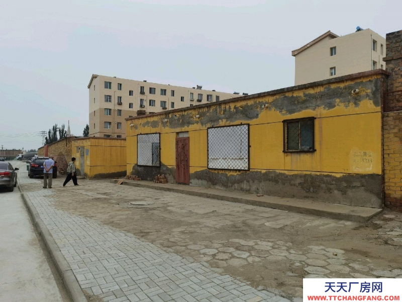 (出租) 東河好廠房出租，緊鄰火車站，貨場