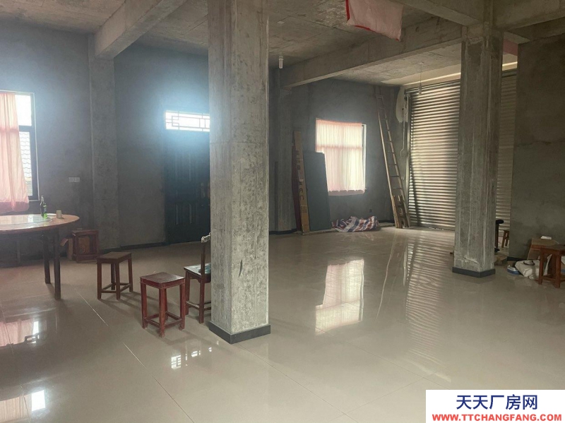 金華市蘭溪(出租) 330國(guó)道旁，在一樓，場(chǎng)地寬敞，交通方便，在330國(guó)道旁